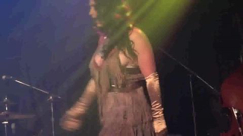 33
